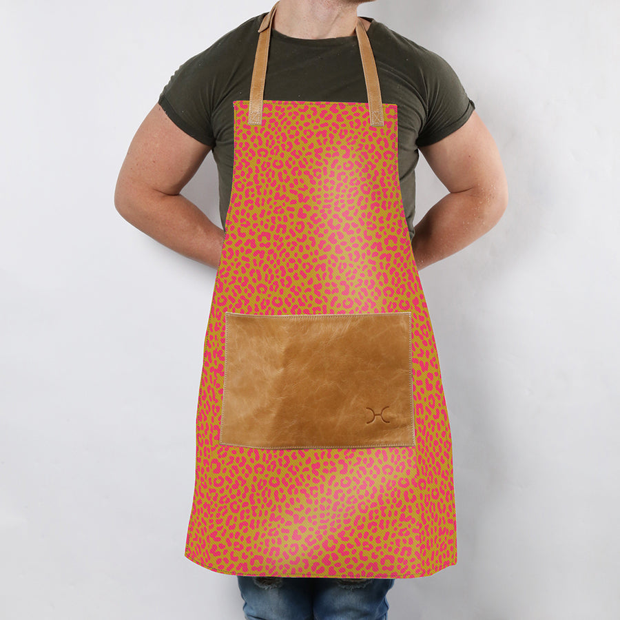 Apron Laminated Fabric with Leather Pouch