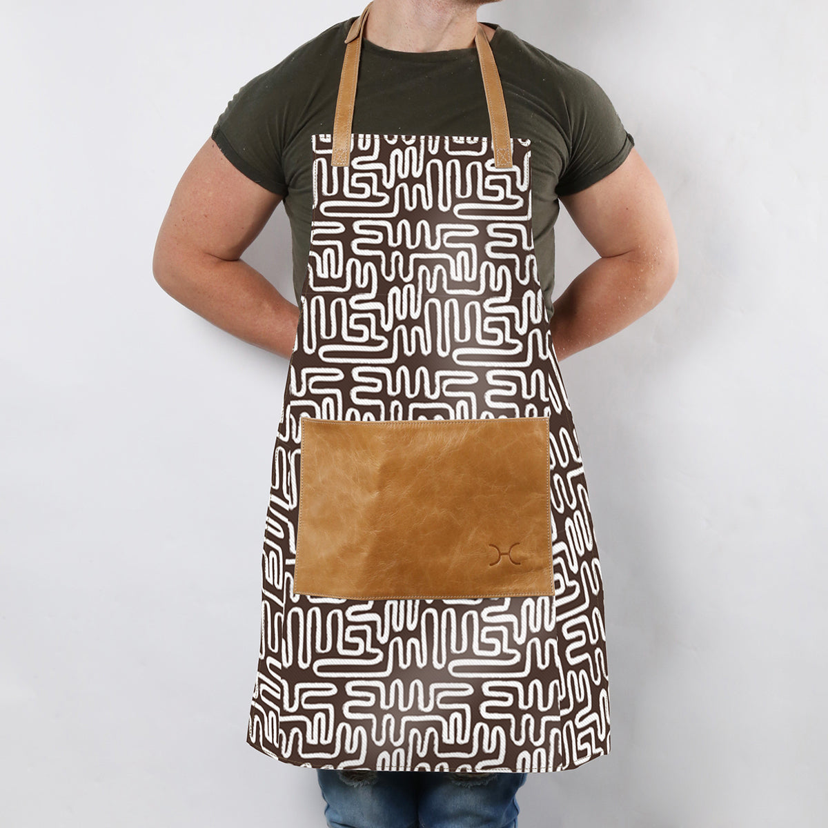 Apron Laminated Fabric with Leather Pouch