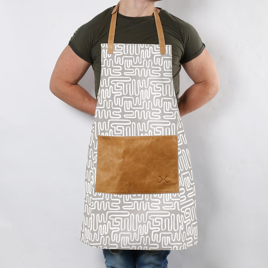 Apron Laminated Fabric with Leather Pouch