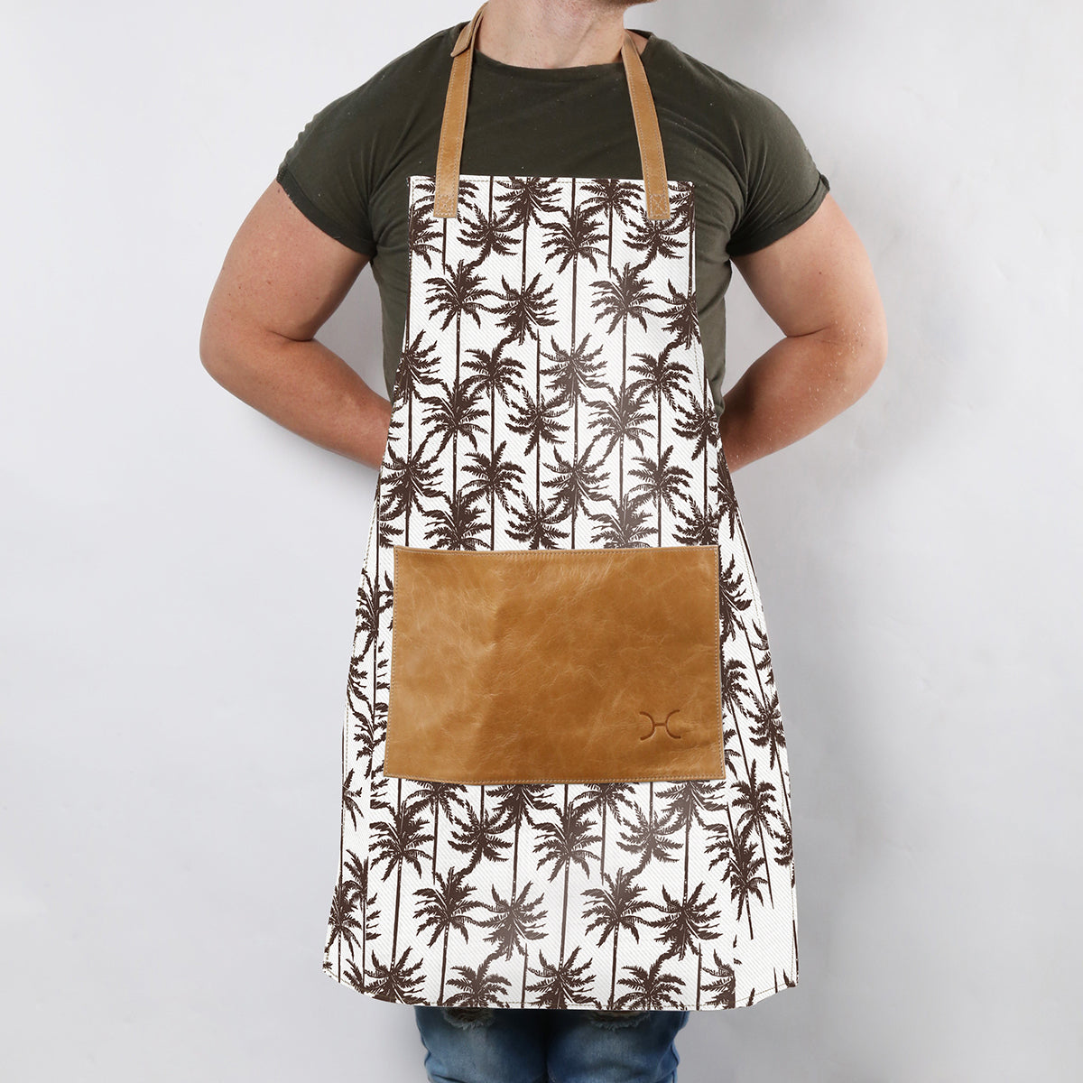 Apron Laminated Fabric with Leather Pouch