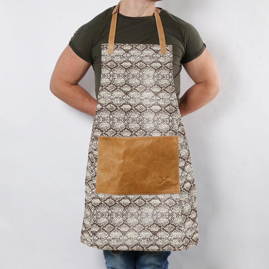 Apron Laminated Fabric with Leather Pouch