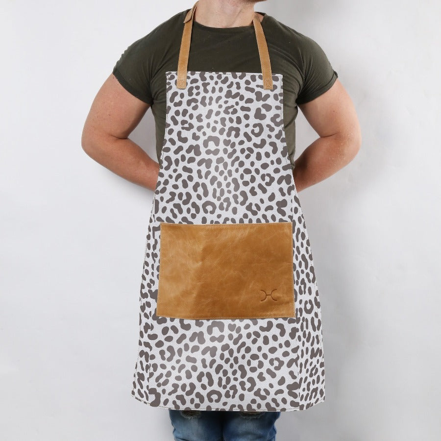 Corporate Apron Laminated Fabric with Leather Pouch
