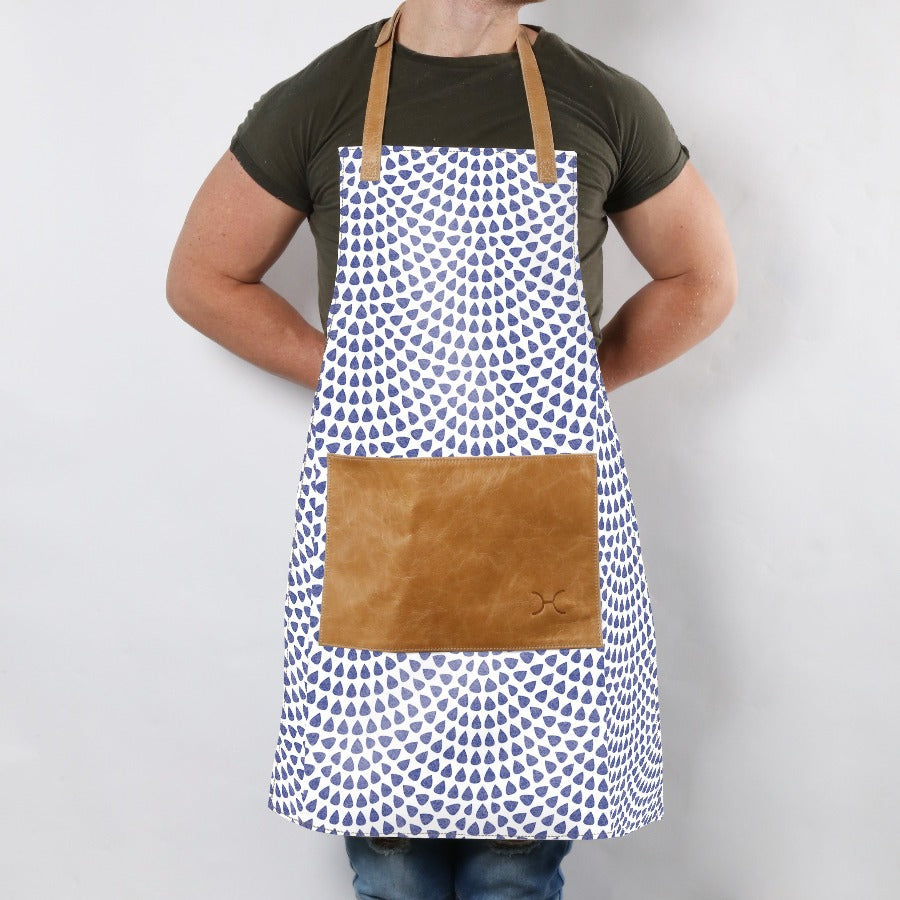 Apron Laminated Fabric with Leather Pouch