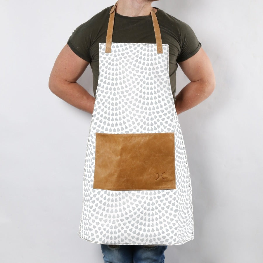 Apron Laminated Fabric with Leather Pouch