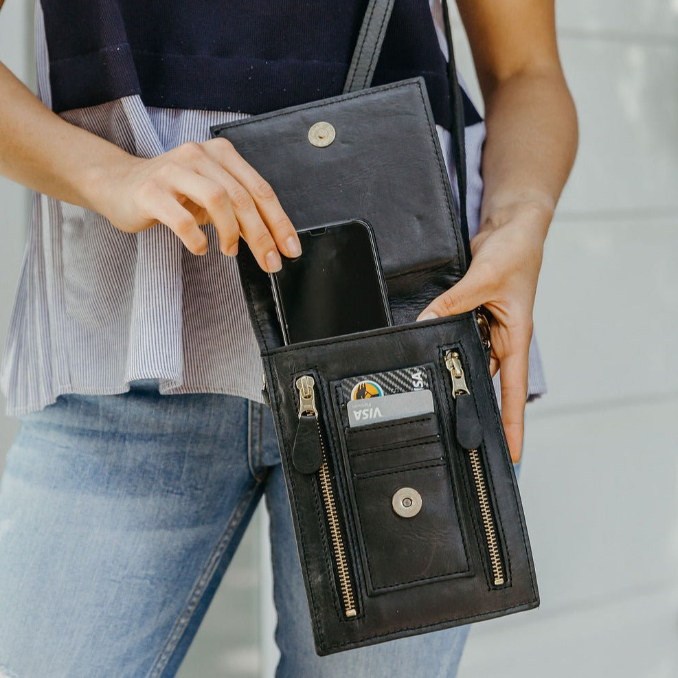 Urban Cellphone Sling Leather