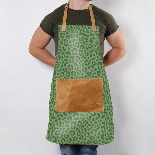 Corporate Apron Laminated Fabric with Leather Pouch