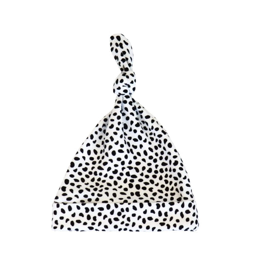 Knot Beanie - Black Splots