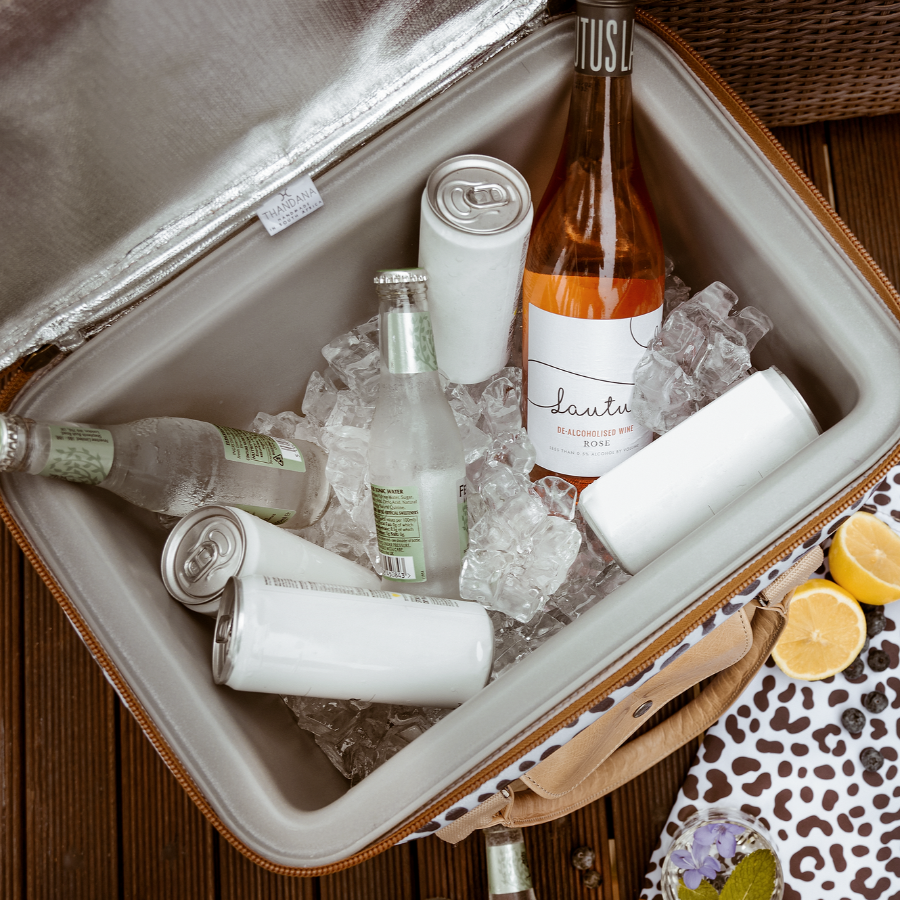 Corporate 25L Box Cooler Laminated Fabric Hard Plastic Inner